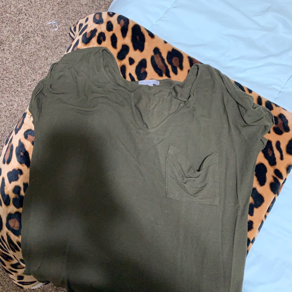 Tee